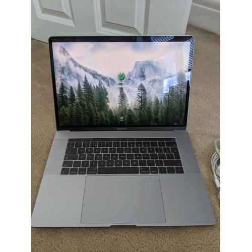 Apple Macbook Pro 15in Retina Touch bar 2017 2.8Ghz i7 16GB 250gb SSD