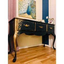 Sideboard -Side table