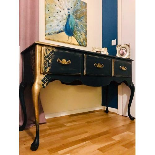 Sideboard -Side table