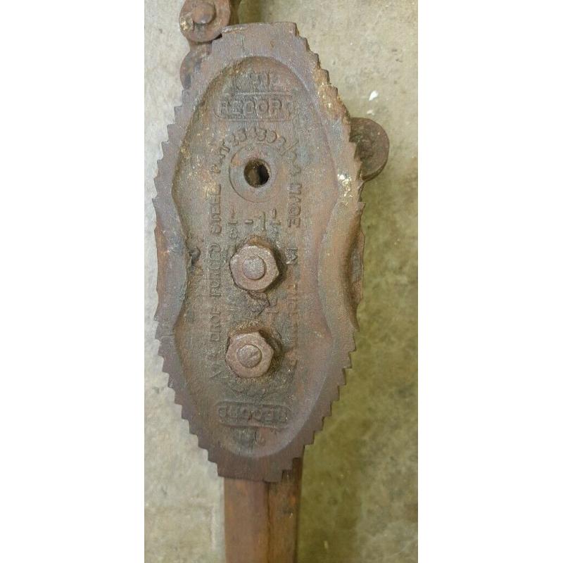 Heavy Duty pipe chain wrench