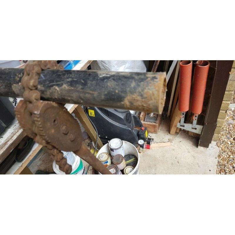 Heavy Duty pipe chain wrench