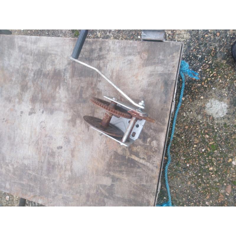 Hand winch