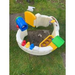 Under 4 playhouse