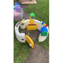 Under 4 playhouse