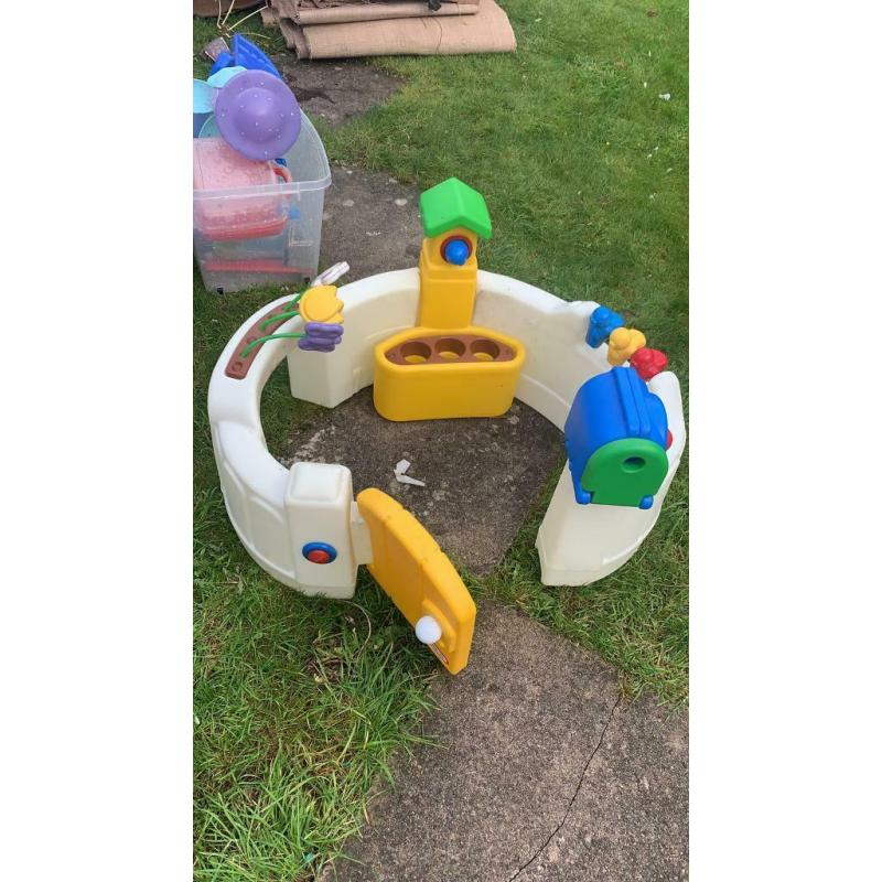 Under 4 playhouse
