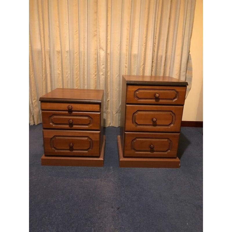 WARM WOOD FURNITURE SET X 5 PIECES