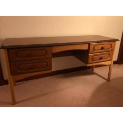 WARM WOOD FURNITURE SET X 5 PIECES