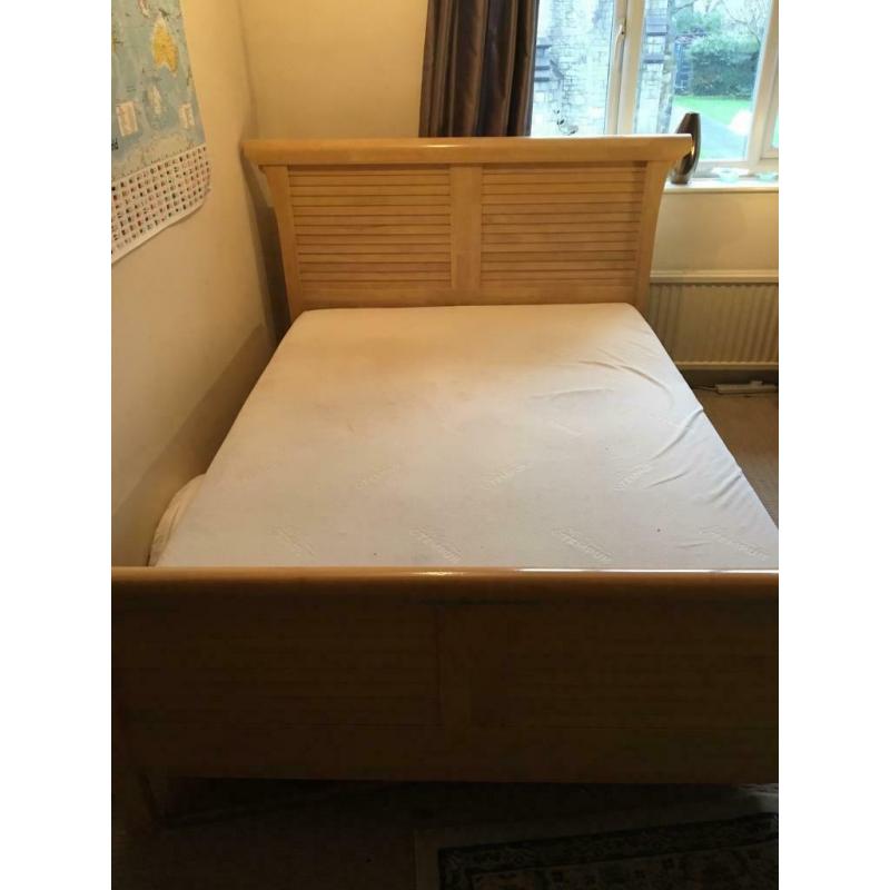 Double bed with Tempa mattress