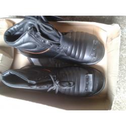 safety boots