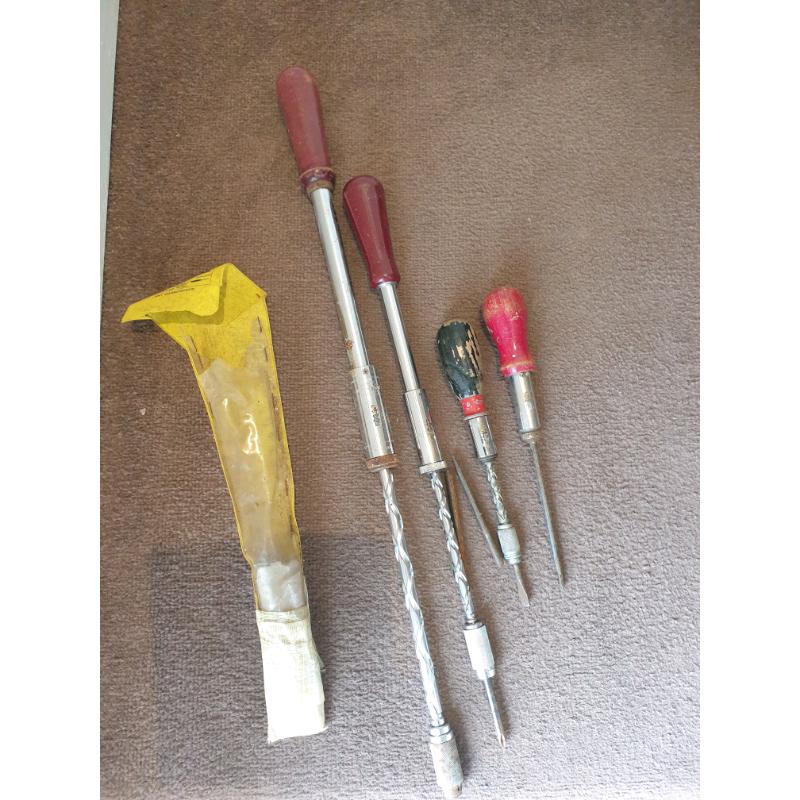 Vintage Stanley Yankee and handyman pump action screwdrivers