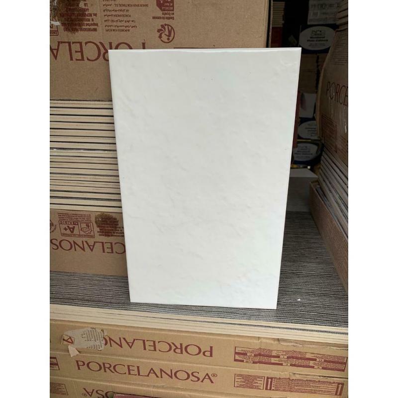 Porcelanosa wall tiles