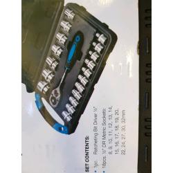 Socket set 1/2 inch drive 8mm to 32mm