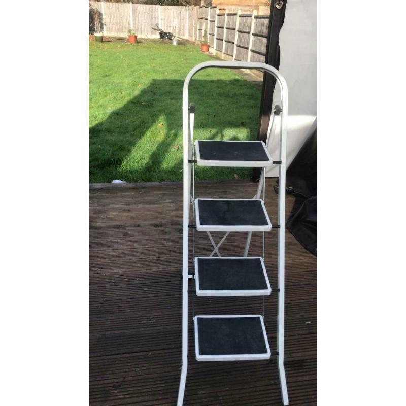 Step ladder