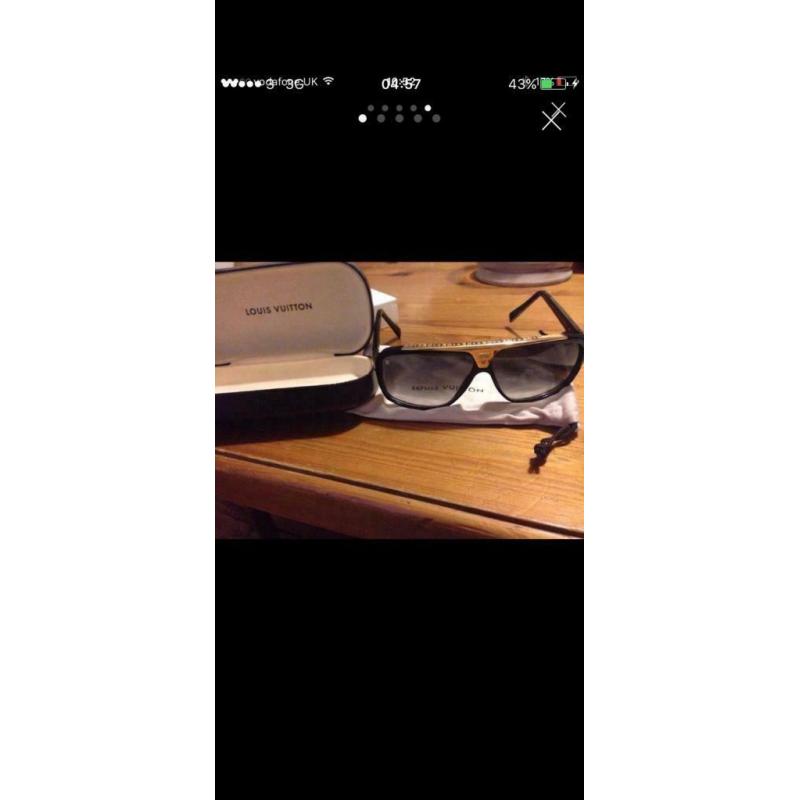 Louis Vuitton LV Evidence Sunglasses