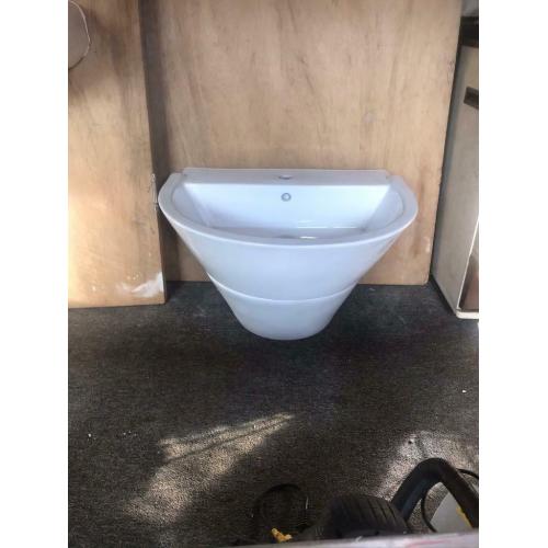 Freestanding wash hand basin
