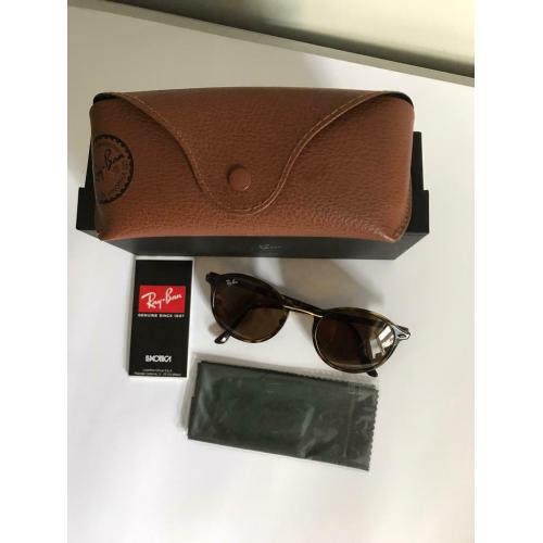 Ray Ban Sunglasses - code 4242