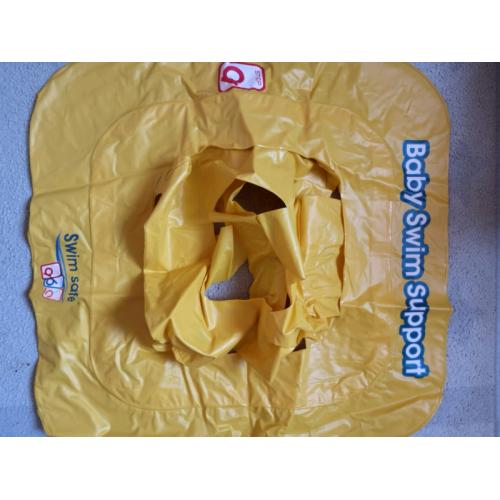 Baby swim support