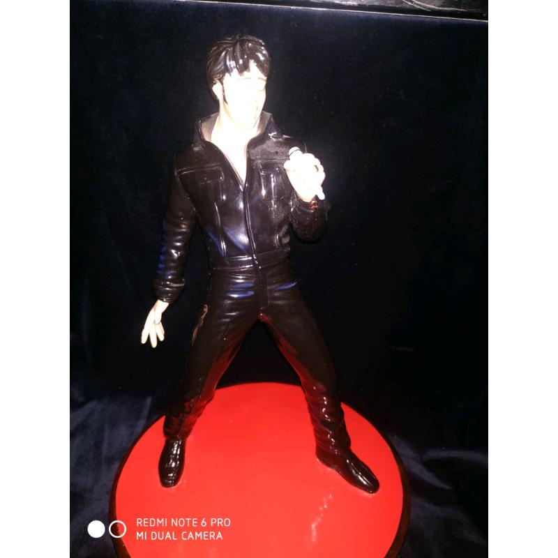 Royal Doulton Limited edition Elvis'stand up'ep2 figurine