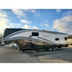 Columbus 377MB 5th Wheel American Caravan 4 Slides Showmans Trailer Static RV