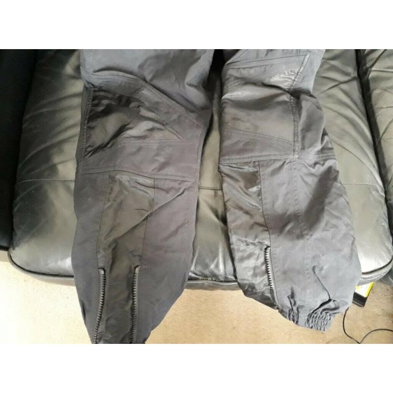 MOTORCYCLE TROUSERS SIZE MEDIUM