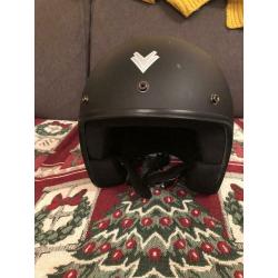 Motorcycle helmet
