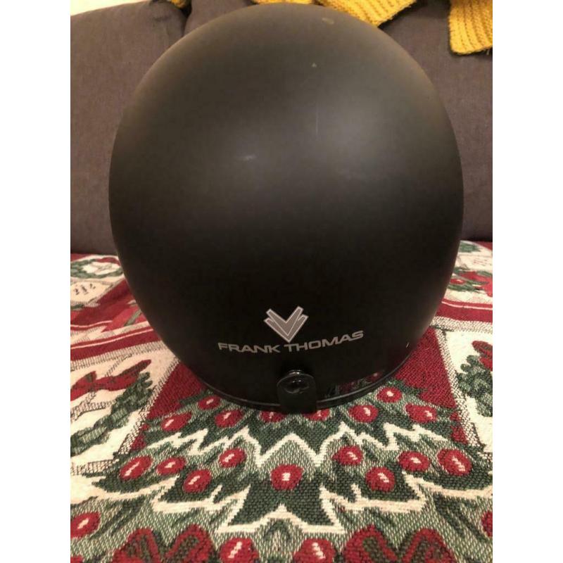 Motorcycle helmet