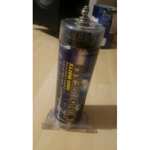 Car audio capacitor