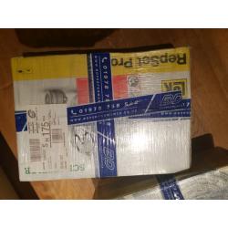 Brand new Ford Focus MK2 LUK RS clutch kit.