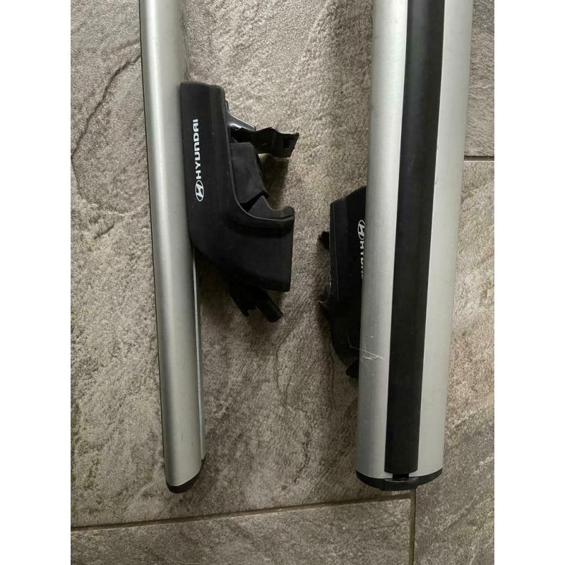 Hyundai Tucson roof bars