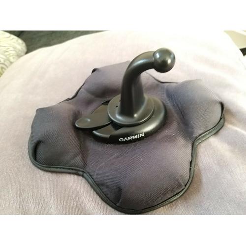 Satnav Accessories - Dashboard Mounts and Sun shield
