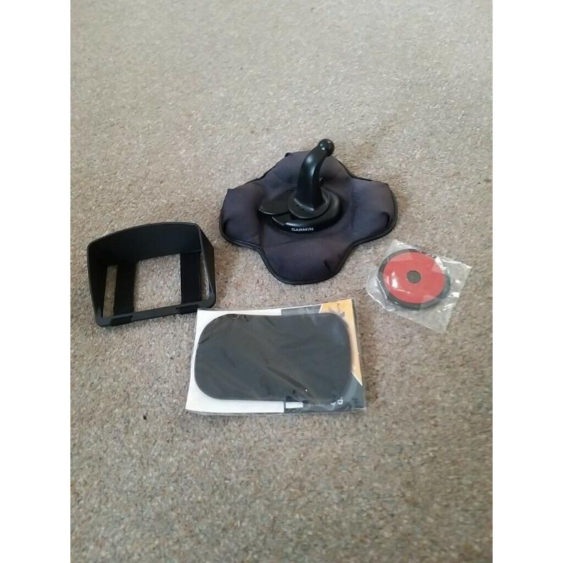 Satnav Accessories - Dashboard Mounts and Sun shield