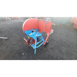 Tractor three point linkage pto driven saw bench sliding table