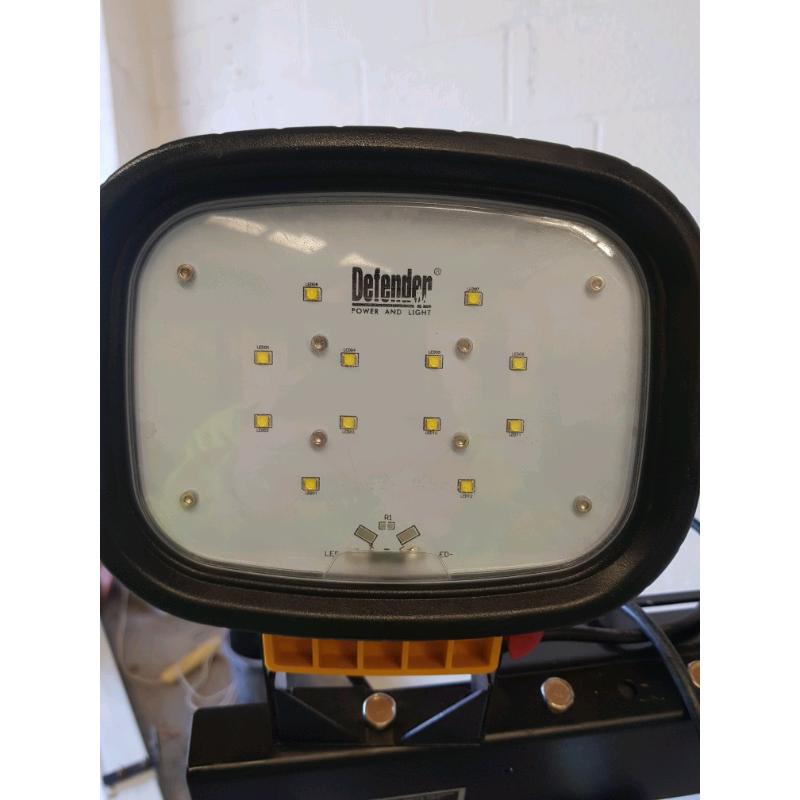 Defender 3000 Twin Head LED lights very good condition,hardly used