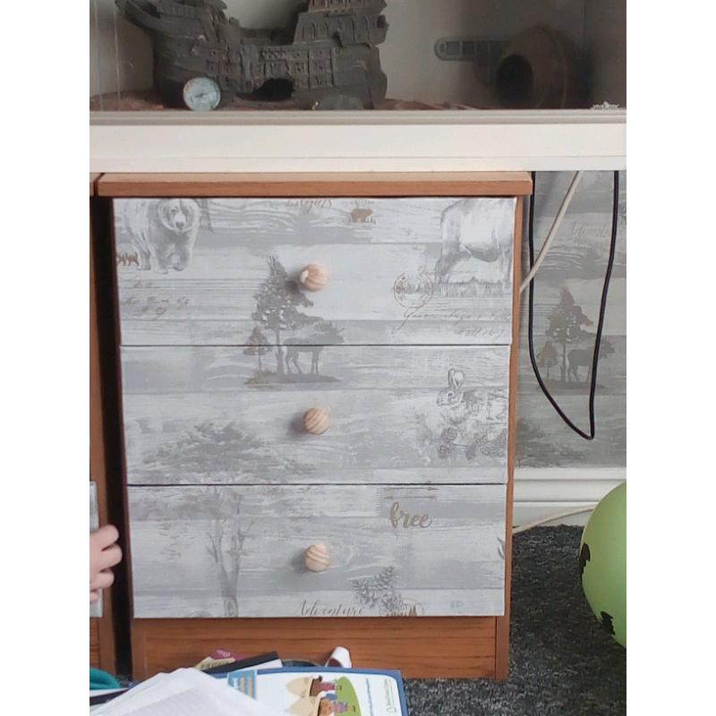 Bed side table 3draw
