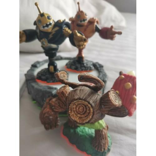 Skylanders figurines bundle