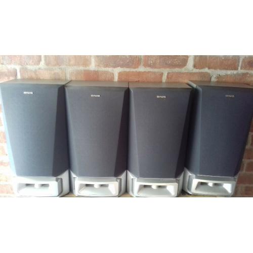 SET OF 4 VERY LARGE AIWA HI-FI SPEAKERS GREAT SOUND ALSO CAN BE BOUGHT AS A PAIR