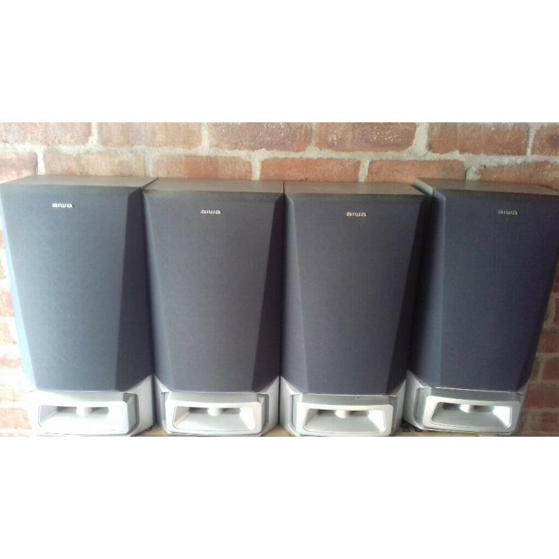 SET OF 4 VERY LARGE AIWA HI-FI SPEAKERS GREAT SOUND ALSO CAN BE BOUGHT AS A PAIR