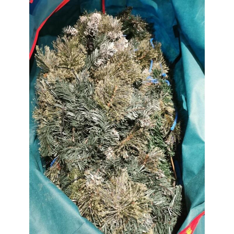 7ft prelit Christmas's tree
