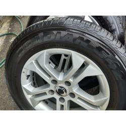 Ssangyong wheels 18 inch with good tyres