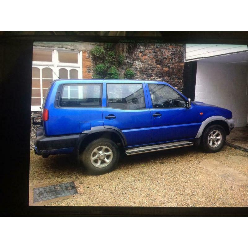 Breaking Ford Maverick 2.4 petrol seven seater starts, all parts