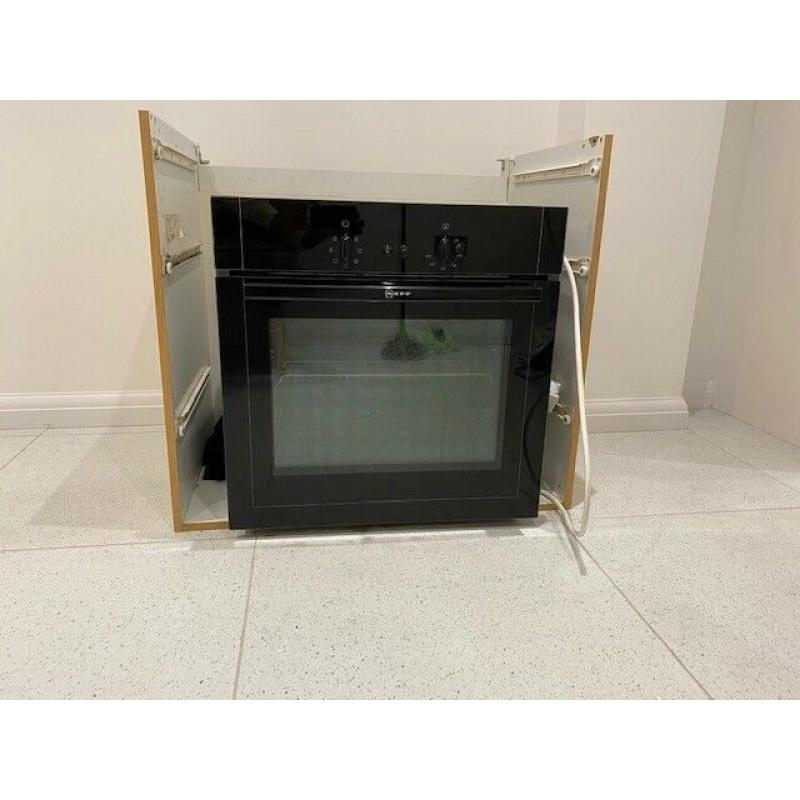 Neff B14M42S5GB Built-In Single Oven, Black - ?100! Ready to Collect!