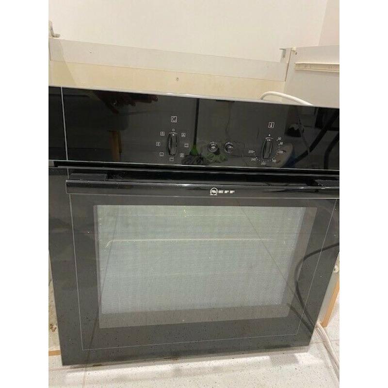 Neff B14M42S5GB Built-In Single Oven, Black - ?100! Ready to Collect!