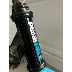Small Child?s Bike - (4/5/6yrs old)- only used for 4 months from new
