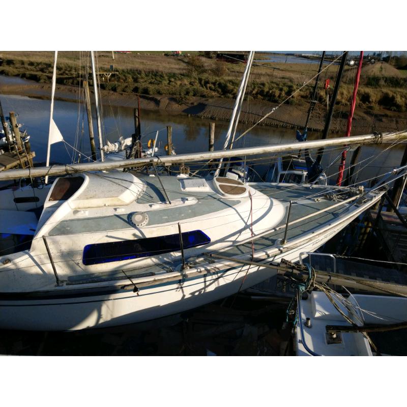 Atlanta 25 sailing yacht