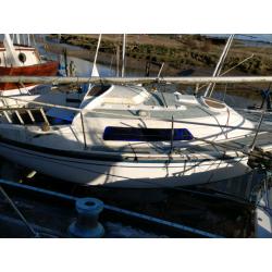 Atlanta 25 sailing yacht