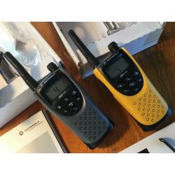 MOTOROLA XTN446 Pair of 2 WAY RADIOS Handheld WALKIE TALKIE V LITTLE USED