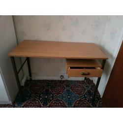 Small wooden desk with 1 drawer