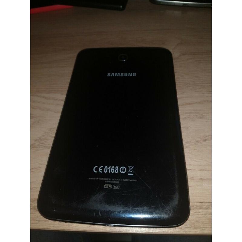 Black galaxy tab 3 7.0 (Doesn't turn on due to broken power button)