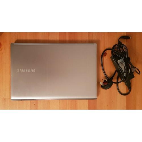 SAMSUNG CHRONOS SERIES 7 8GB RAM 128GB SSD intel core i5 2.60GHz Nvidia GeForce Touchscreen