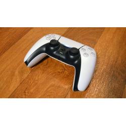 4 ps5 controllers